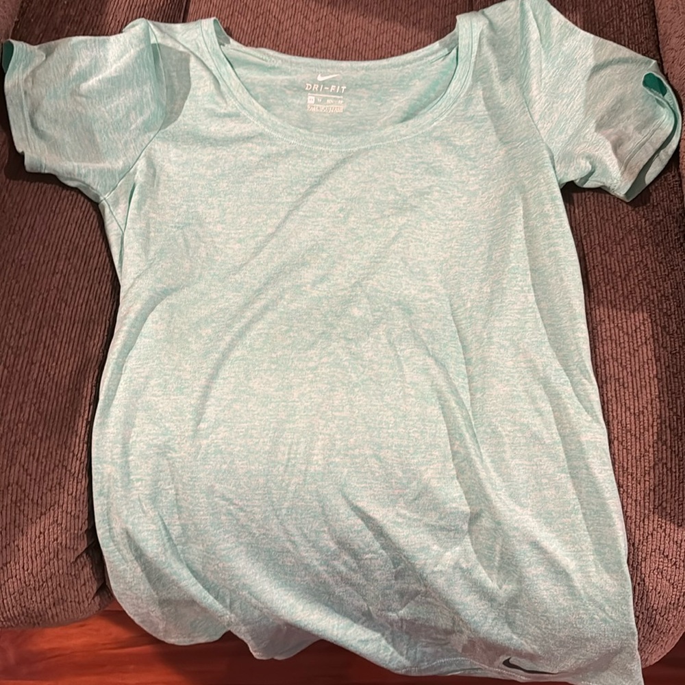 Nike green dry fit t-shirt